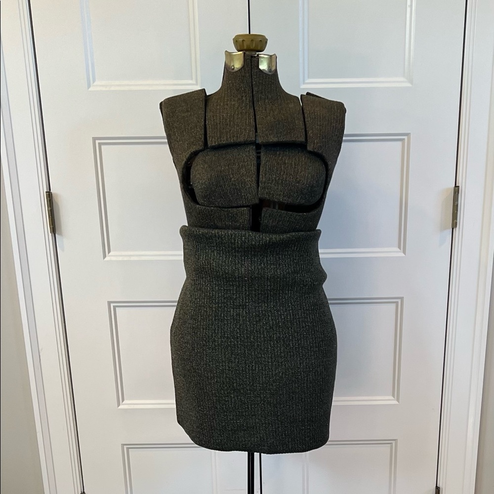 Fully adjustable vintage dress form!